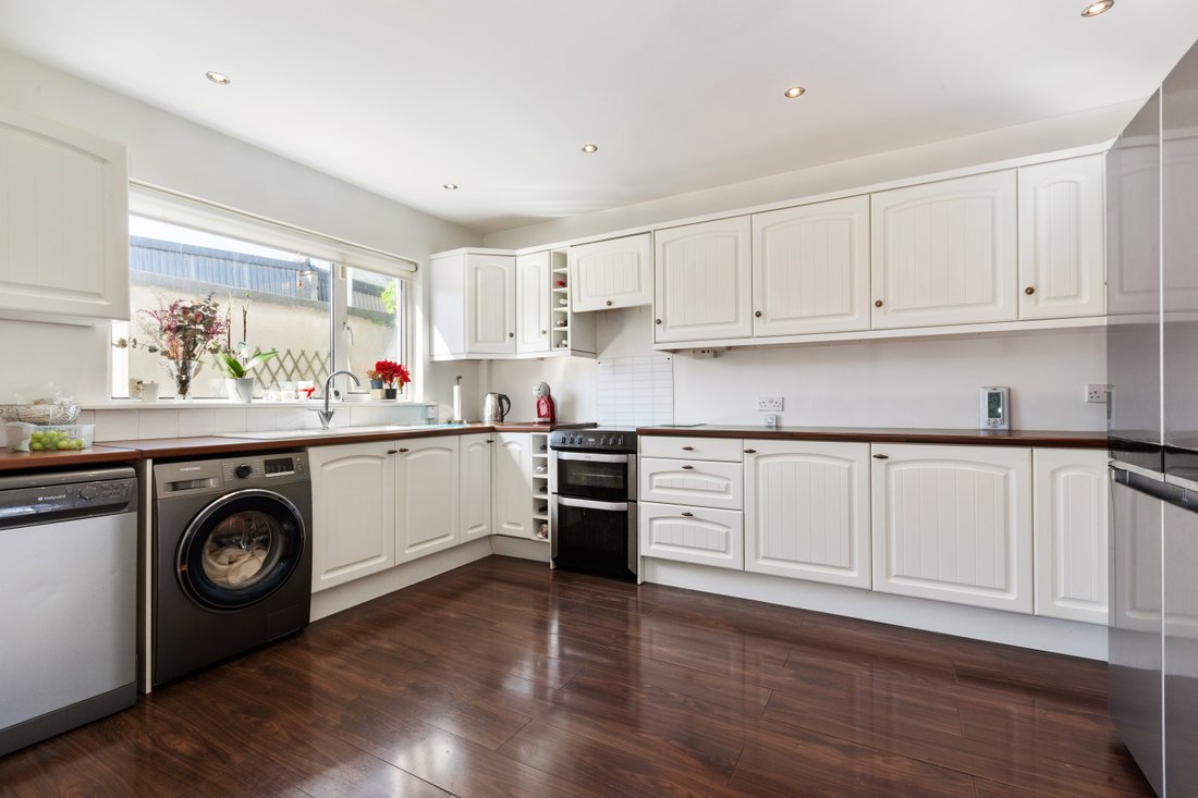 99 Old Finglas Road In Dublin 11, County Dublin, Ireland For Sale (12795319)