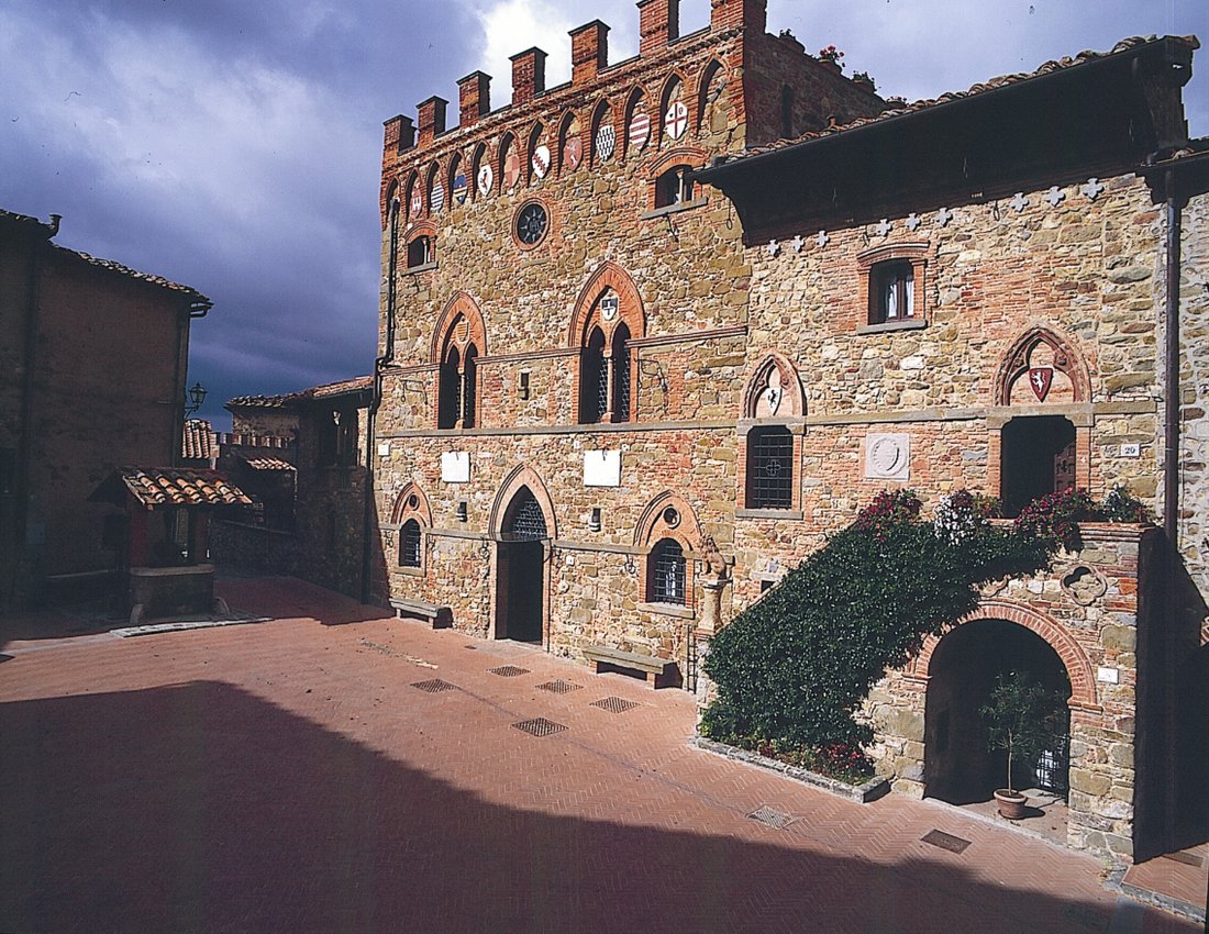 Castello a Monte San Savino, Toscana, Italia 2 - 12795368