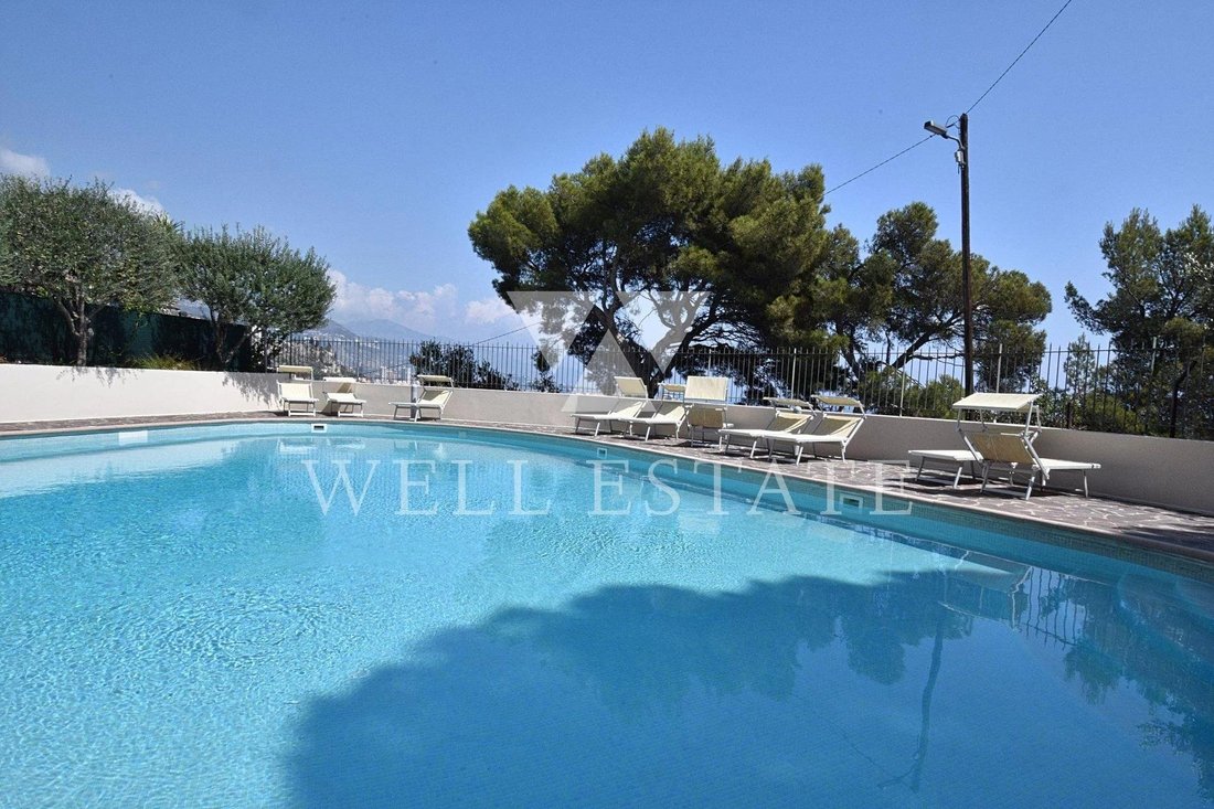 Cap D'ail Penthouse 210 M2 And In Cap D'ail, Provence Alpes Côte D'azur