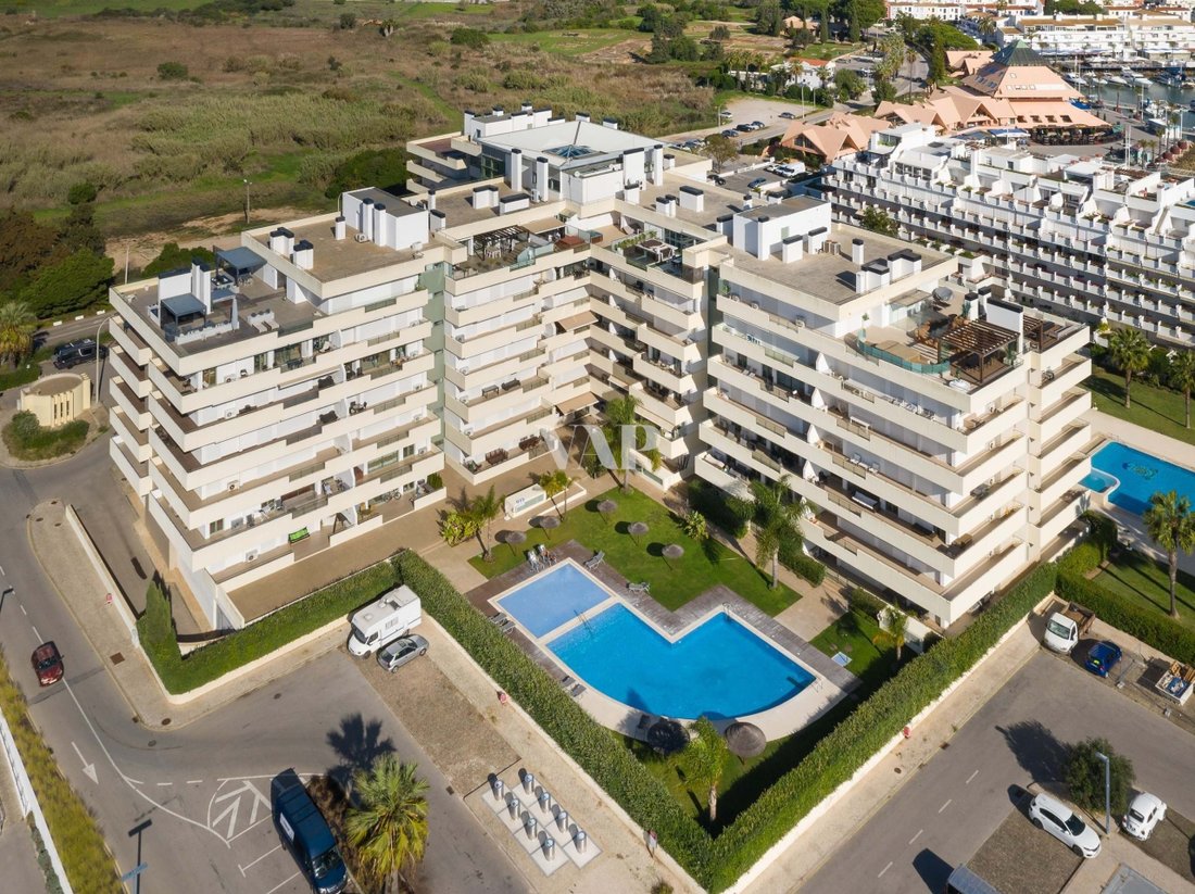 1 + 1 Bedroom Flat For Sale In Vilamoura, Set In A In Faro, Algarve, Portugal For Sale (12795742)