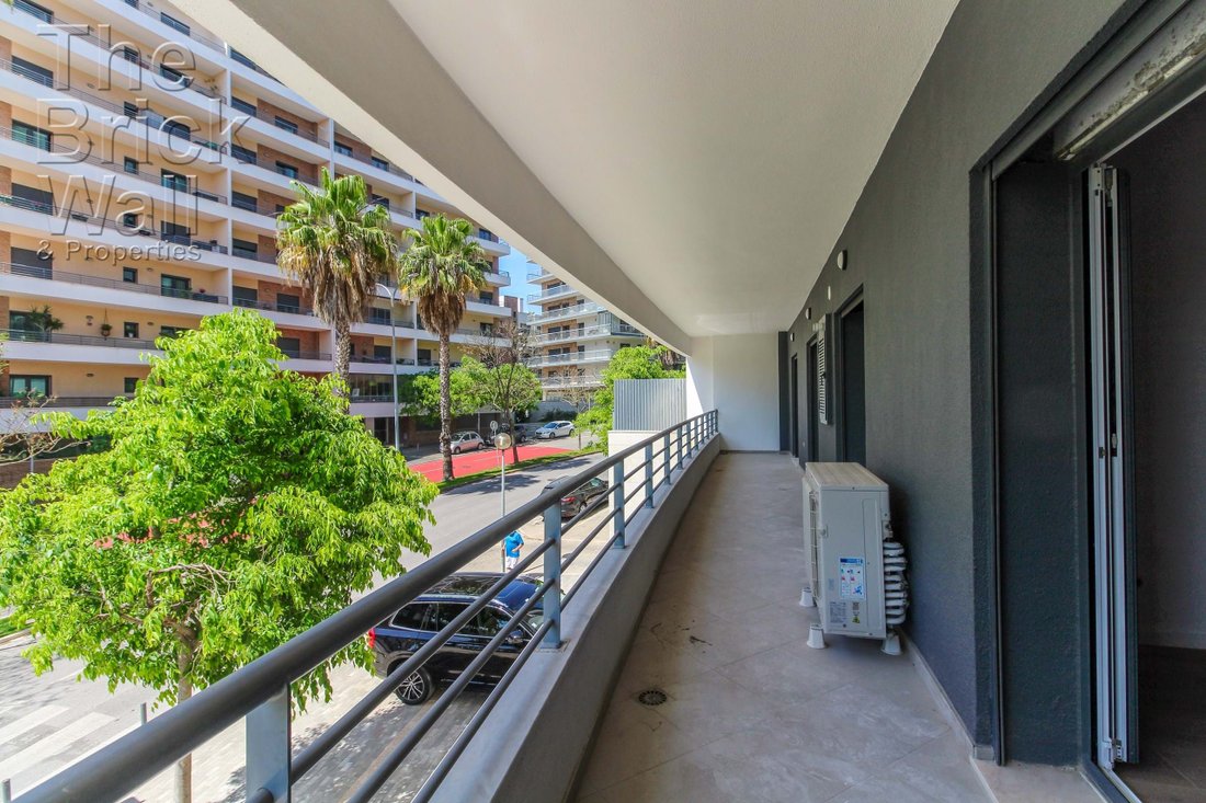 Apartment In Odivelas, Lisbon, Portugal For Sale (12795727)