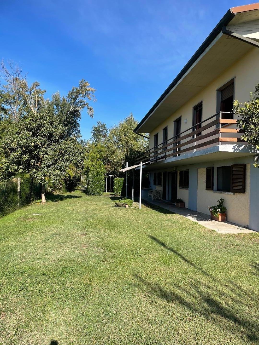 Villa in Vittoria Apuana, Forte dei Marmi, Tuscany 2 - 12797584