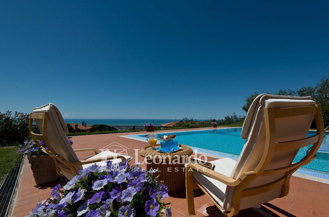 Villa in Piano di Mommio, Massarosa, Tuscany 1 - 12797720