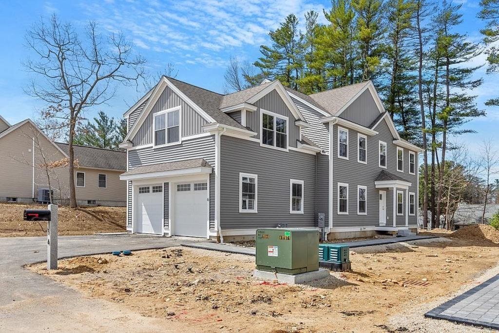 4 Bedrooms Condominium In Nashua, New Hampshire, United States For Sale
