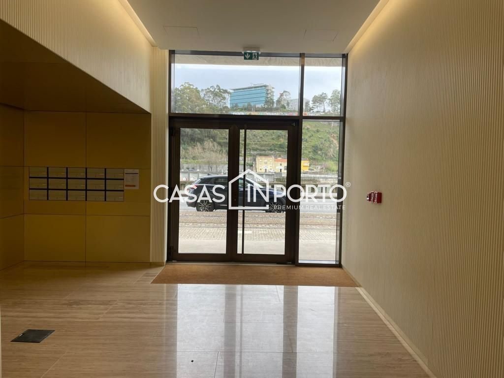Apartment in Lordelo do Ouro e Massarelos, Porto District, Portugal 3 - 12796929