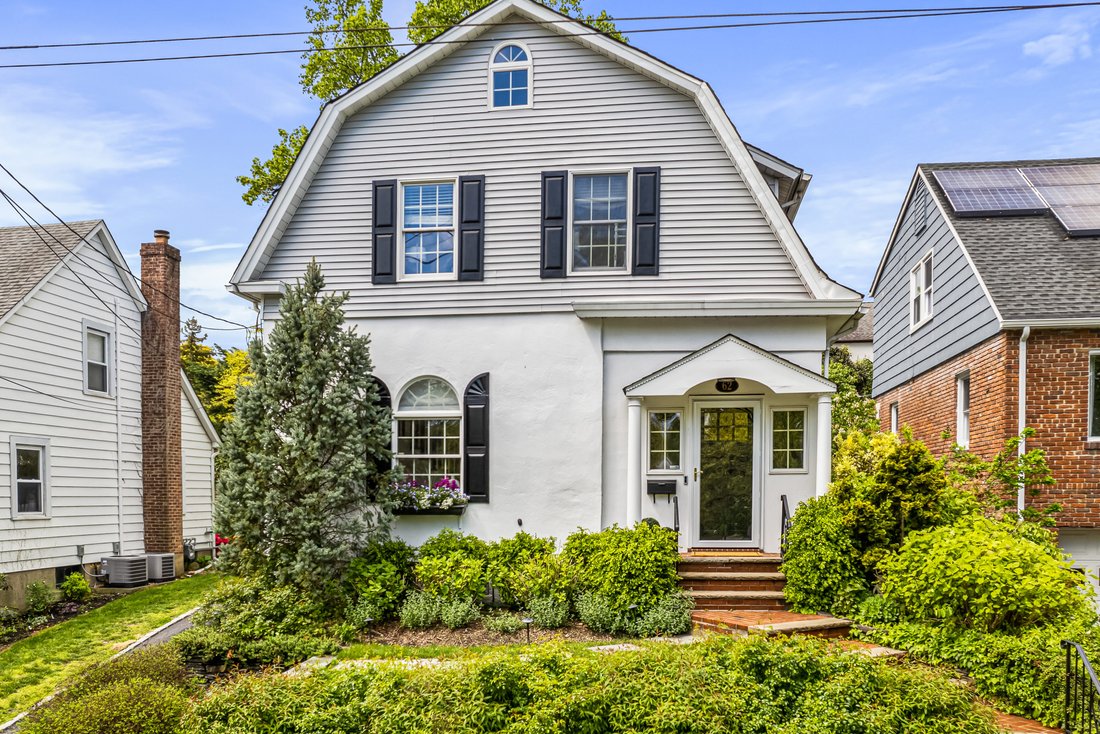 62 Irma Avenue, Port Washington, In Port Washington, New York, United