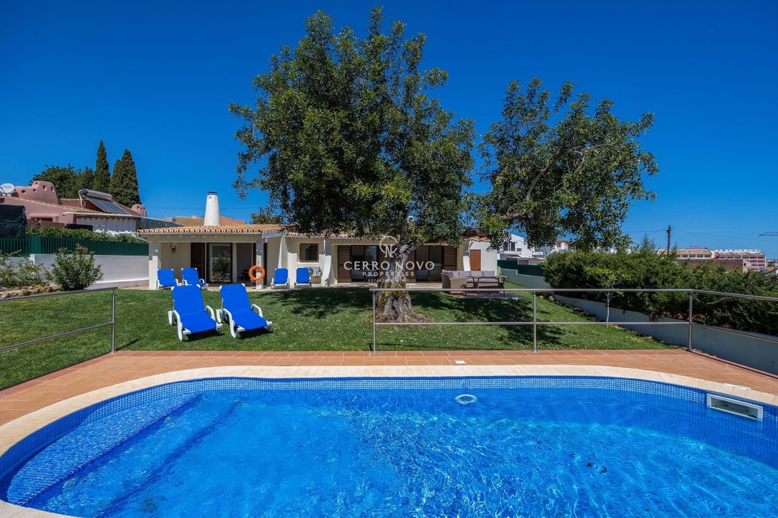 Villa in Olhos de Agua, Algarve, Portugal 2 - 12798375