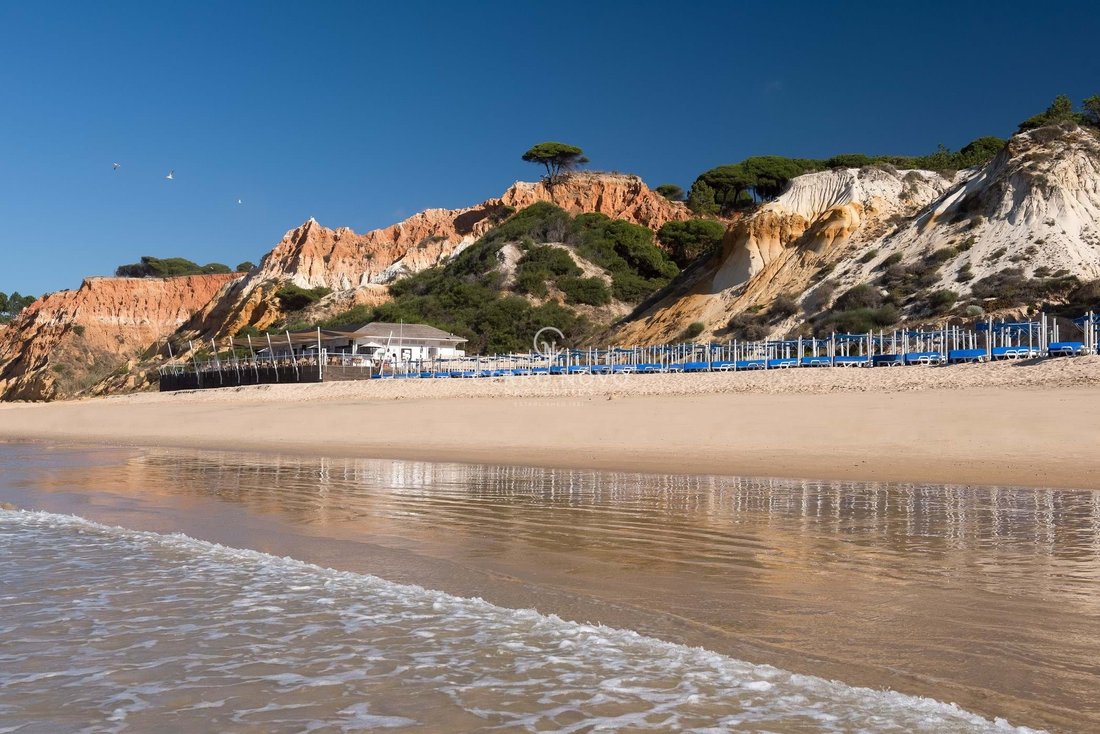 Villa in Olhos de Agua, Algarve, Portugal 2 - 12798362