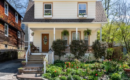 House in Sea Cliff, New York, United States 1