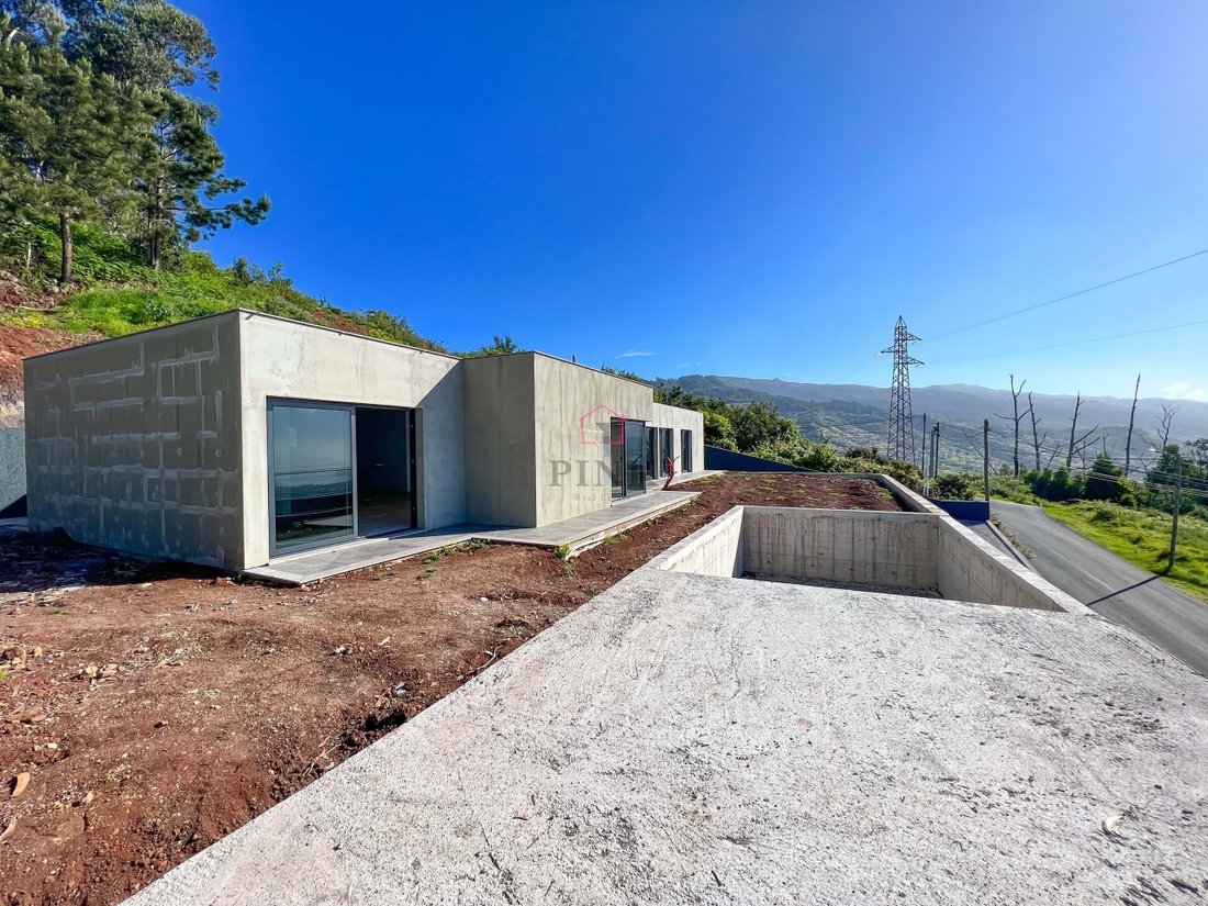 Villa in Camara De Lobos, Madeira, Portugal 1 - 12798499