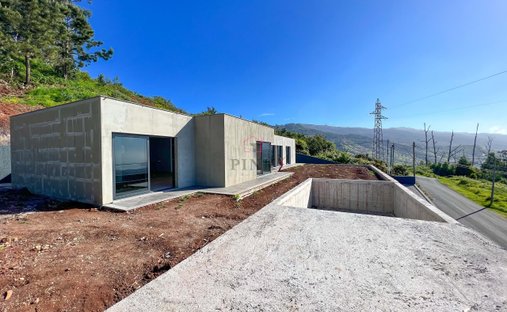Villa in Camara De Lobos, Madeira, Portugal 1