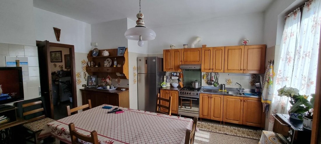 Villa in Marina di Carrara, Tuscany, Italy 3 - 12804362