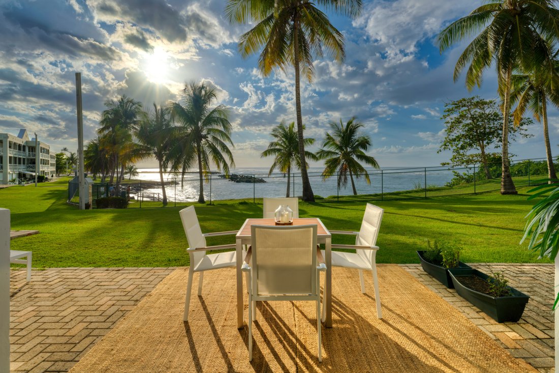 Beachfront Sunset Villa In Dorado Del Mar Resort In Dorado, Dorado