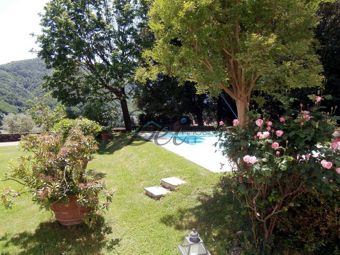 Villa in Bagni di Lucca, Tuscany, Italy 4 - 12804293