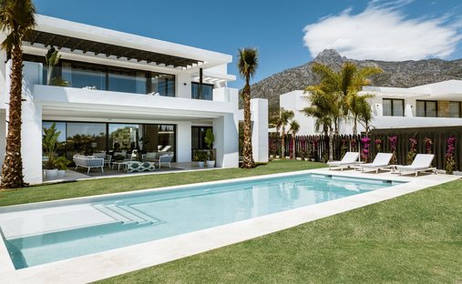 Villa in Golden Mile, Andalusia, Spain 1