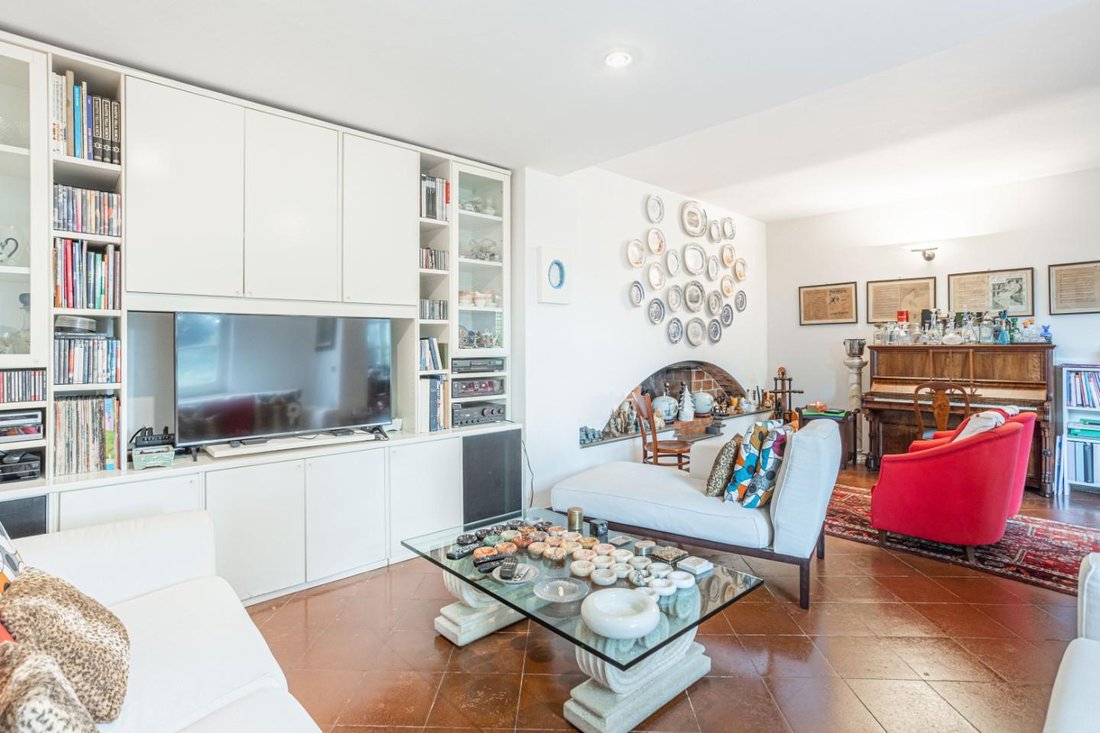 Villa in Perticata-Bonascola-Nazzano, Marina di Carrara, Tuscany 5 - 12804339