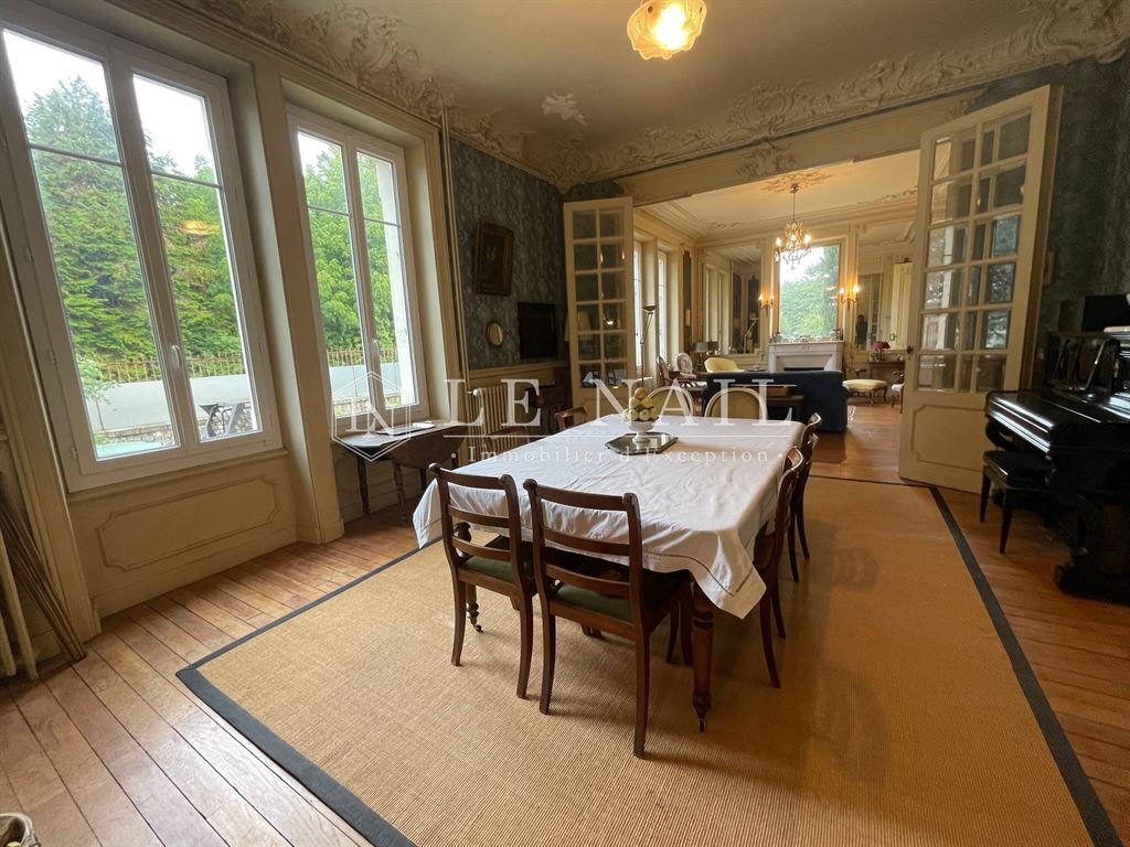 Magnificent Mansion Between Town In Saint Junien, Nouvelle Aquitaine, France For Sale (12802958)