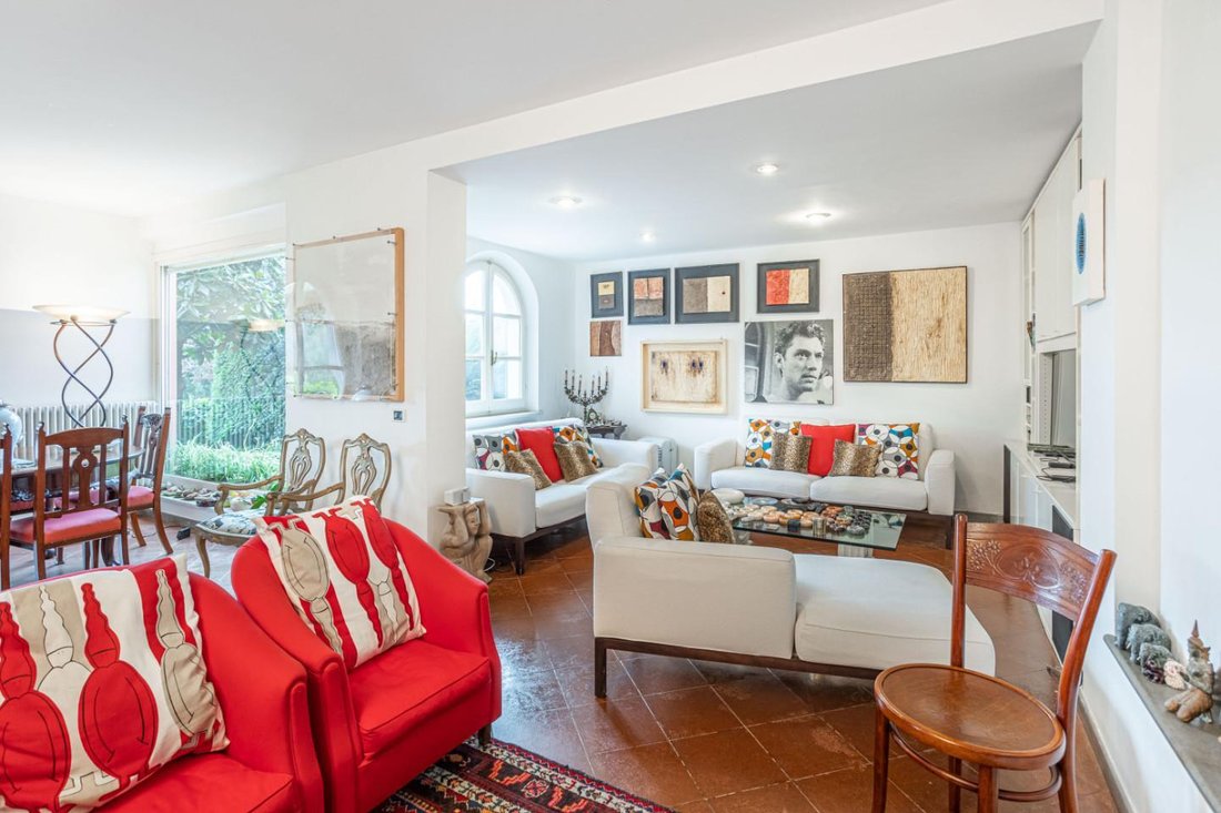 Villa in Perticata-Bonascola-Nazzano, Marina di Carrara, Tuscany 2 - 12804339