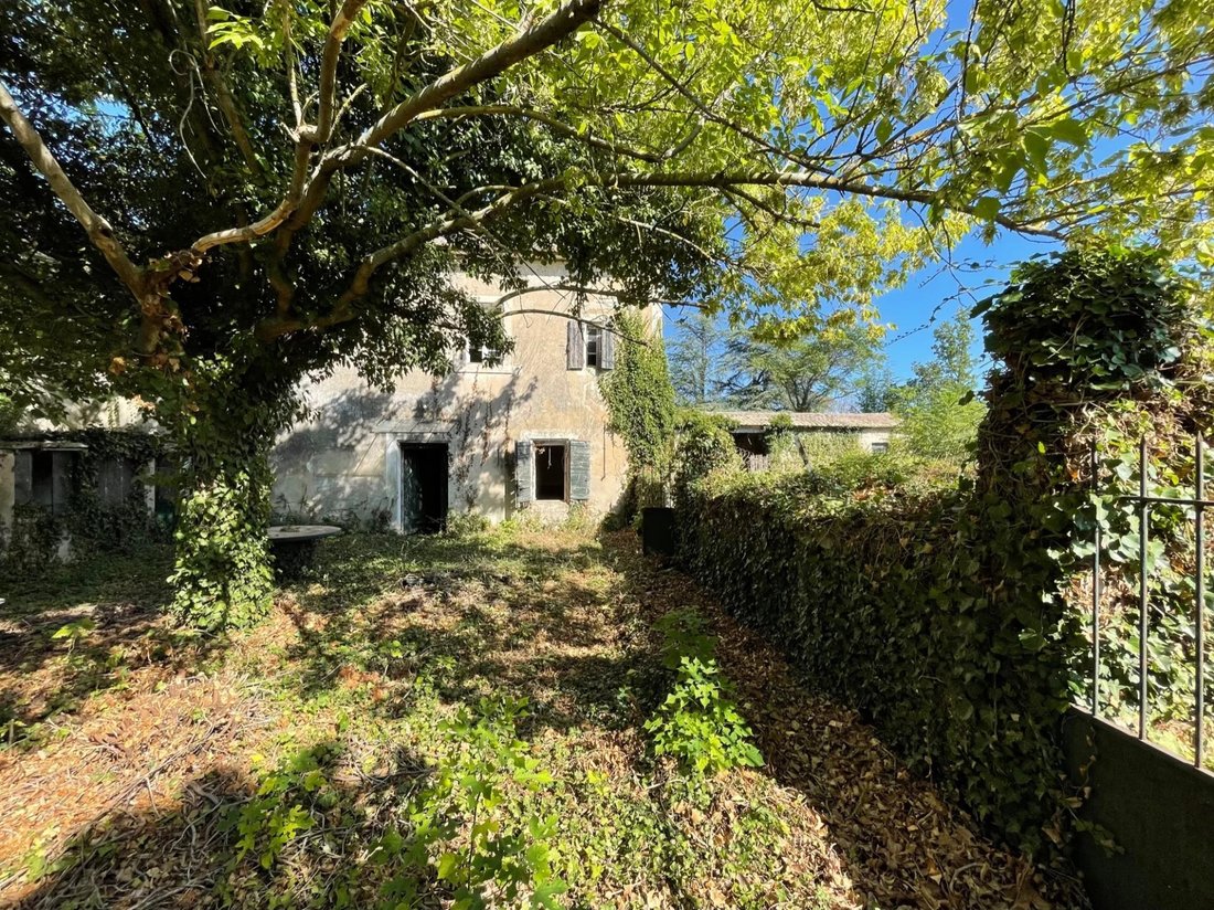 Gordes House In Gordes, Provence Alpes Côte D'azur, France For Sale