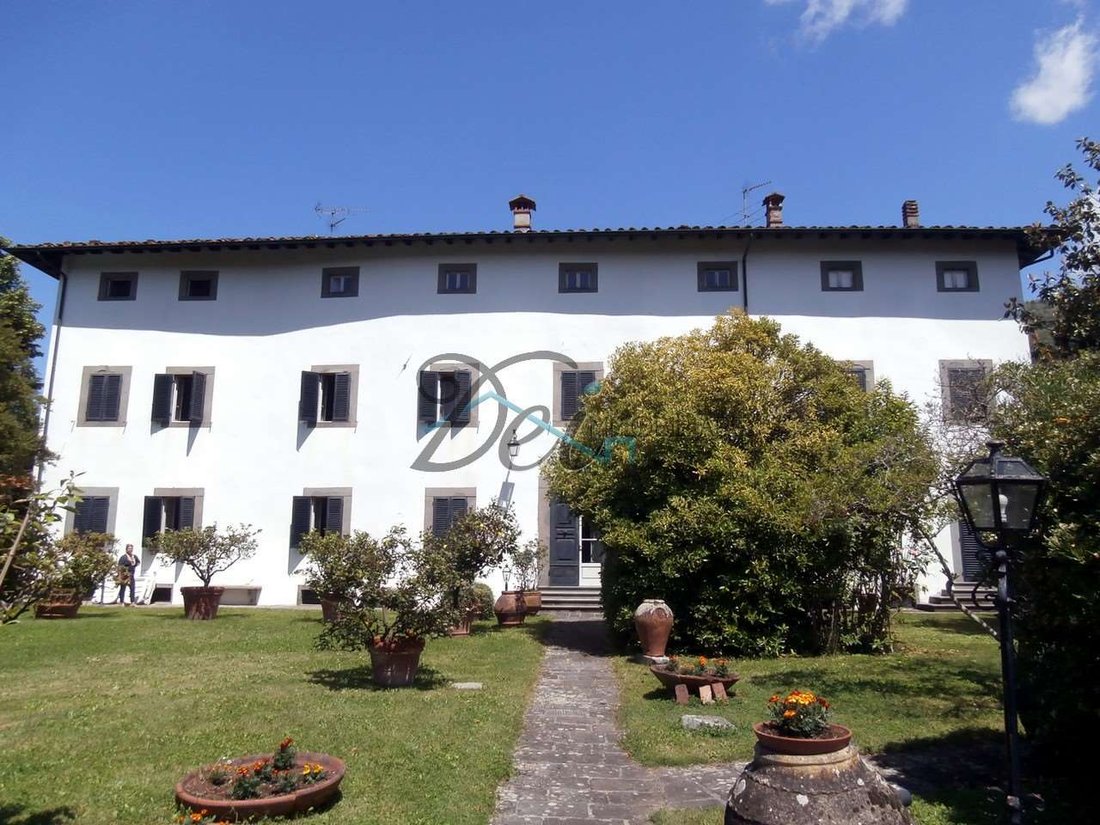 Villa in Bagni di Lucca, Tuscany, Italy 1 - 12804293