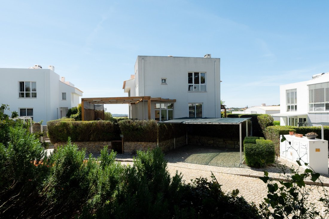 House In Nafarros, Sintra In Sintra, Lisbon, Portugal For Sale (12802574)