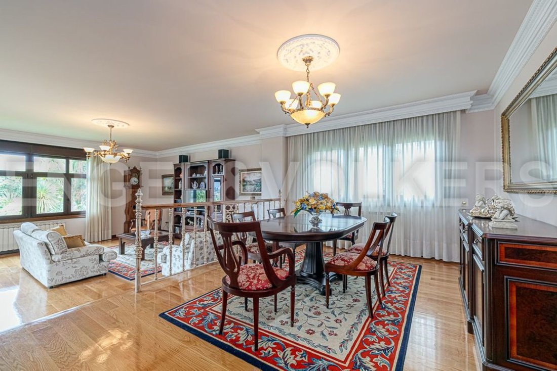 Villa in Chain, Gondomar, Spain 4 - 12803241