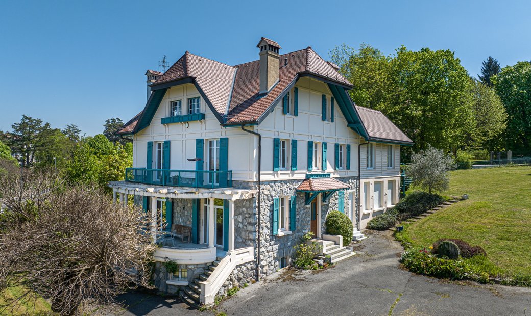 Evian Property View The Lake In évian Les Bains, Auvergne Rhône Alpes