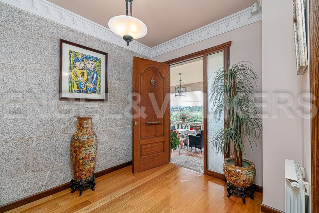 Villa in Chain, Gondomar, Spain 2 - 12803241