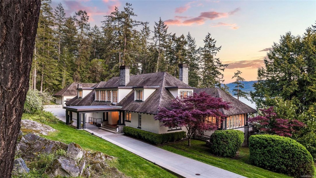 605 Senanus Dr, Central Saanich, Bc V8 M In Saanichton, British