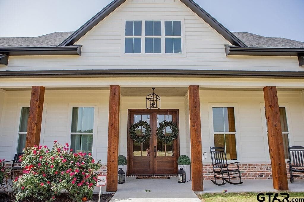 4 Bedrooms Single Family Detached In Ben Wheeler, Texas, United States