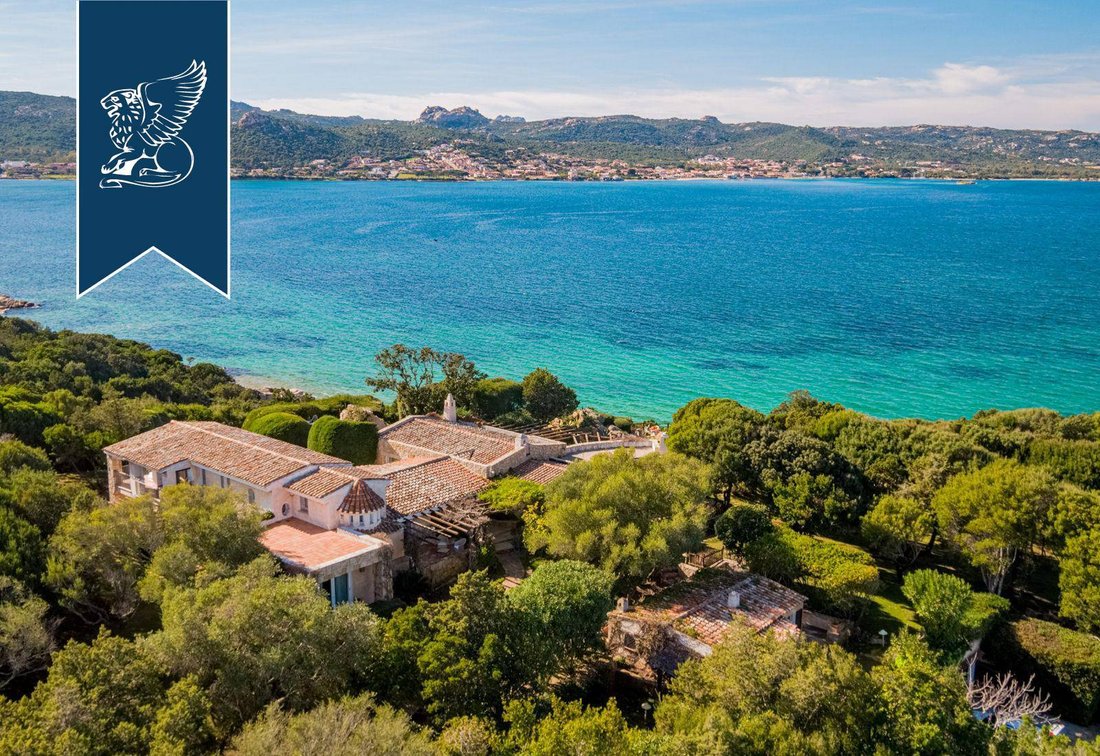 Wonderful Villa With Private Access To The In Baja Sardinia, Sardinia