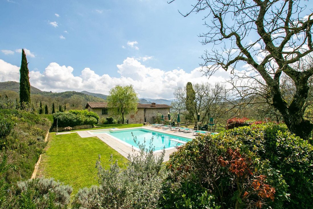 Country House in Vicchio, Tuscany, Italy 2 - 12807893