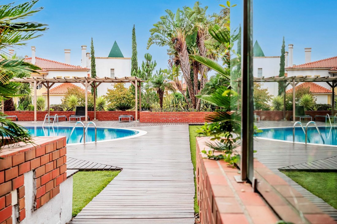 Apartment In Sintra, Lisbon, Portugal For Sale (12806060)