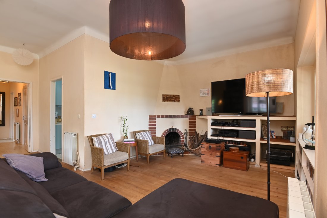 Una Casa In Un Appezzamento Di Terreno Di 3200 In Sintra, Lisbona