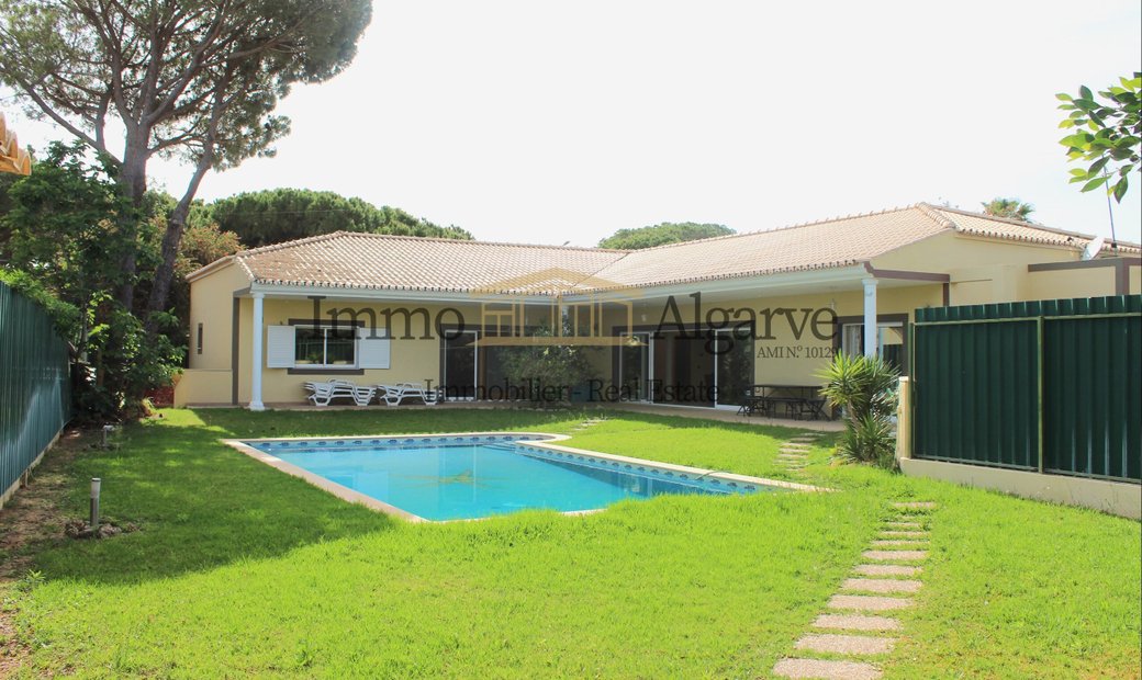 Villa V3+3 Near Falésia Beach In Olhos De água, Faro, Portugal For Sale (12806076)