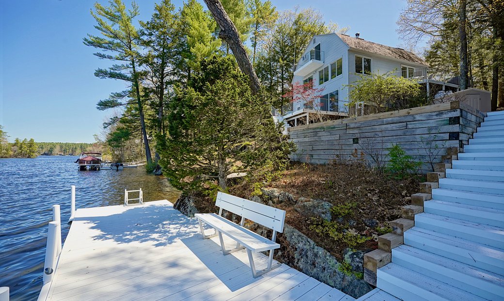 Pawtuckaway Lakehouse In Nottingham, New Hampshire, United States For