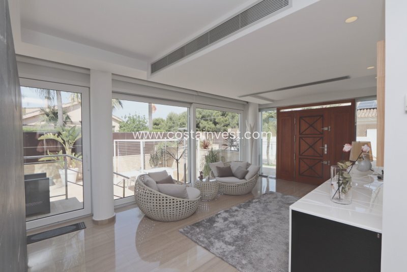 Villa in Santiago de la Ribera, San Javier, Región de Murcia 4 - 12808958