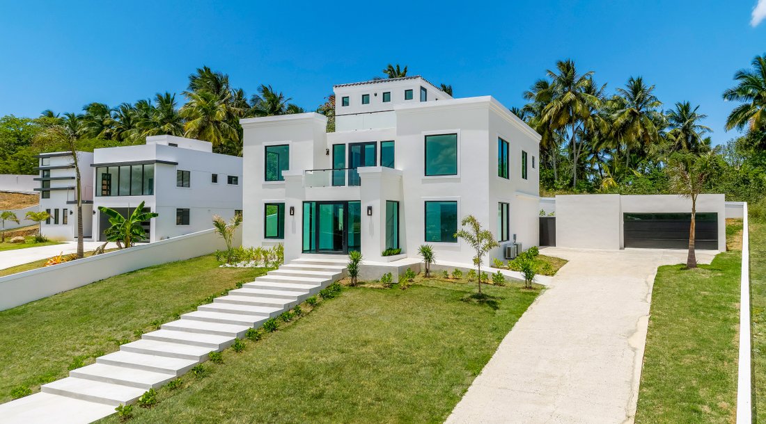 Renovated Home With In Sabana, Vega Alta, Puerto Rico, Vega Alta