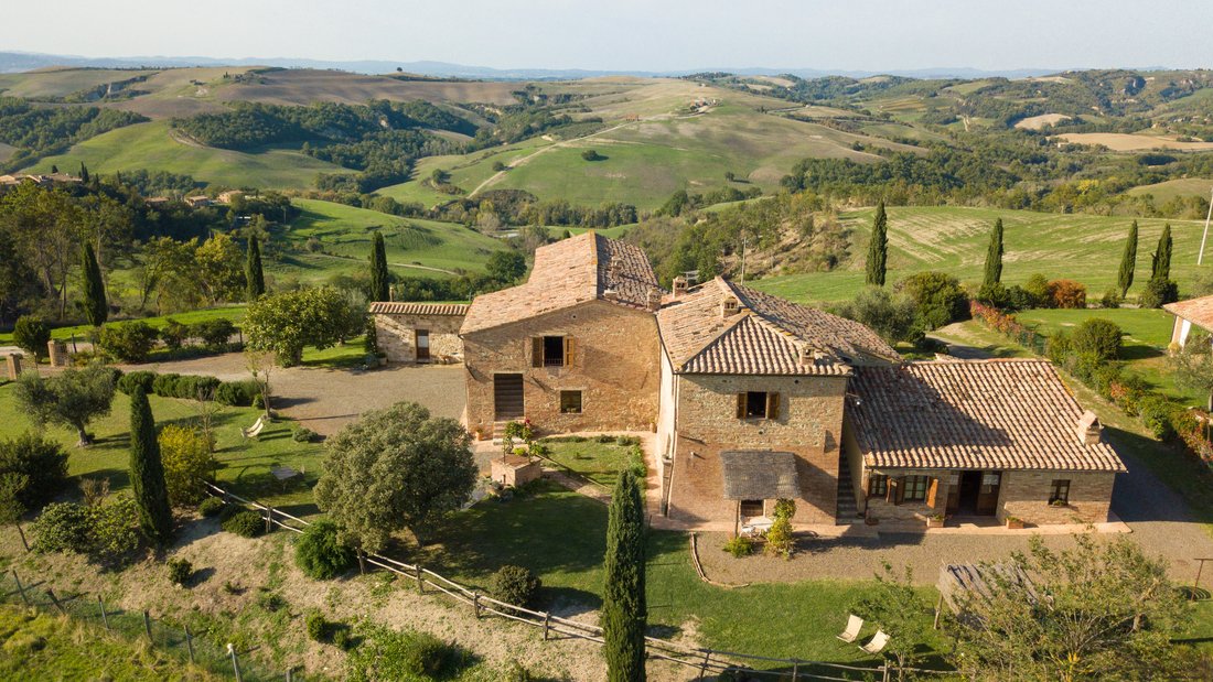 Organic Farm In Breathtaking Countryside In Montalcino, Tuscany, Italy ...