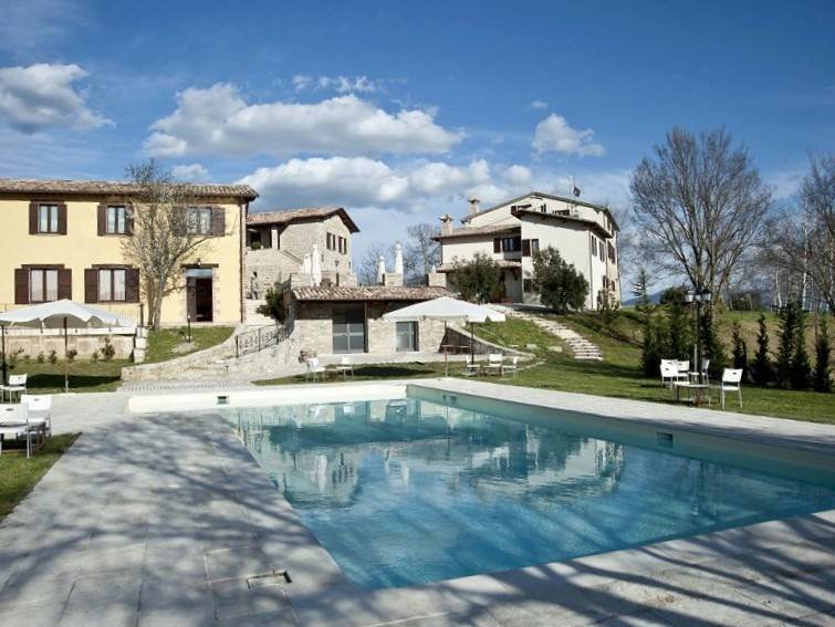 Country House in Costacciaro, Umbria, Italy 2 - 12815203