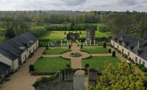 Anwesen in Nord Ouest, Mayenne, Frankreich 1