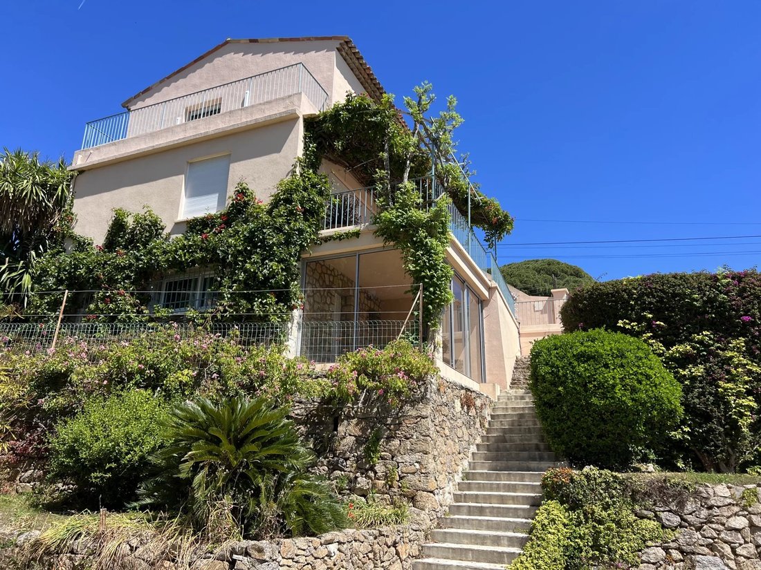 Vallauris House In Vallauris, France For Sale (12814161)