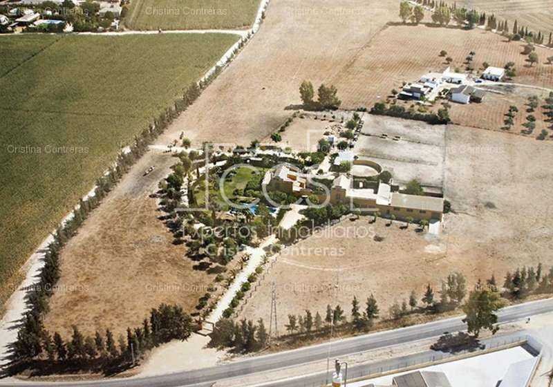 Villa in Alcala de Guadaira, Andalusia, Spain 4 - 10863584