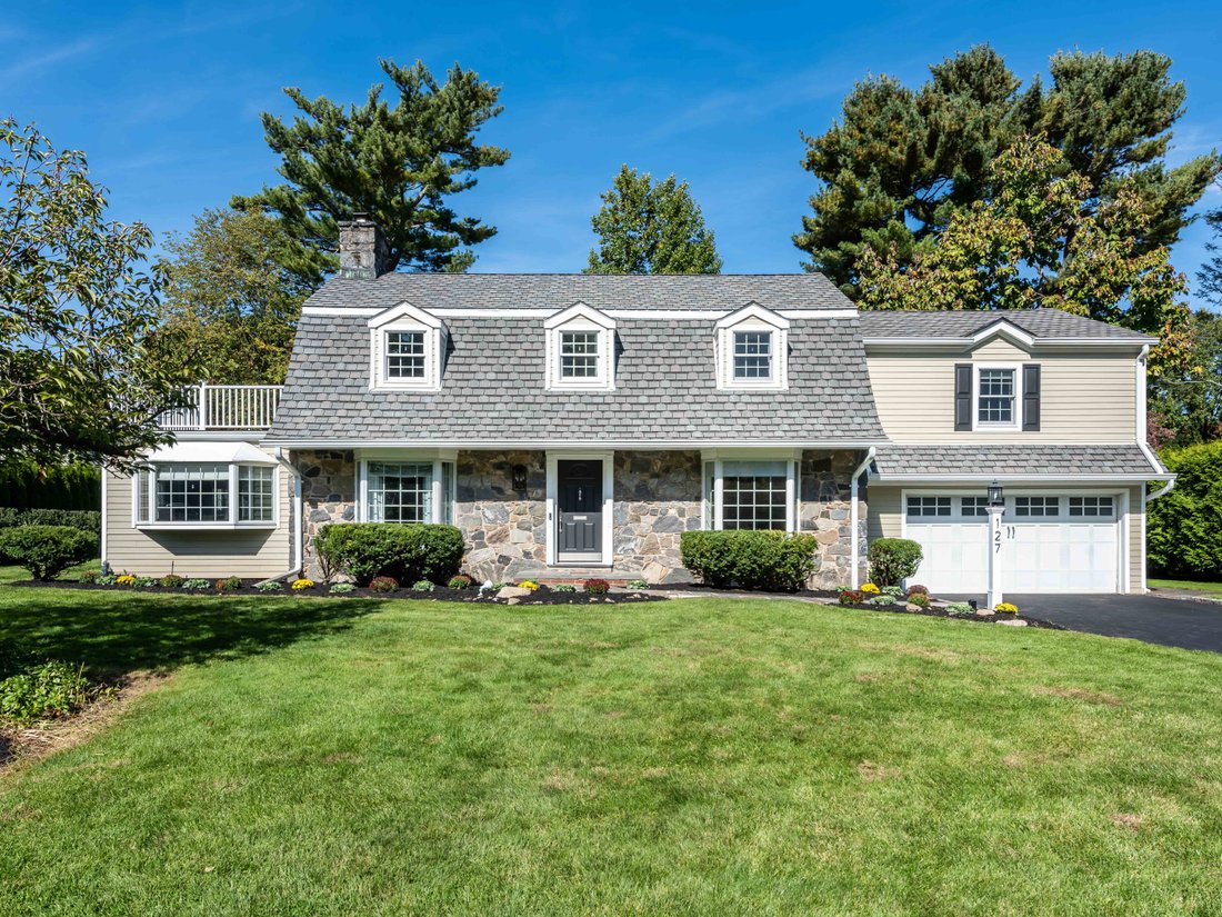 127 Dogwood Lane, Manhasset, Ny, 11030 In Manhasset, New York, United