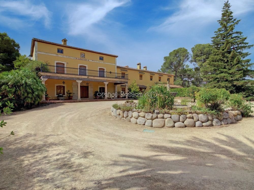Villa in Ontinyent, Valencian Community, Spain 4 - 12809541