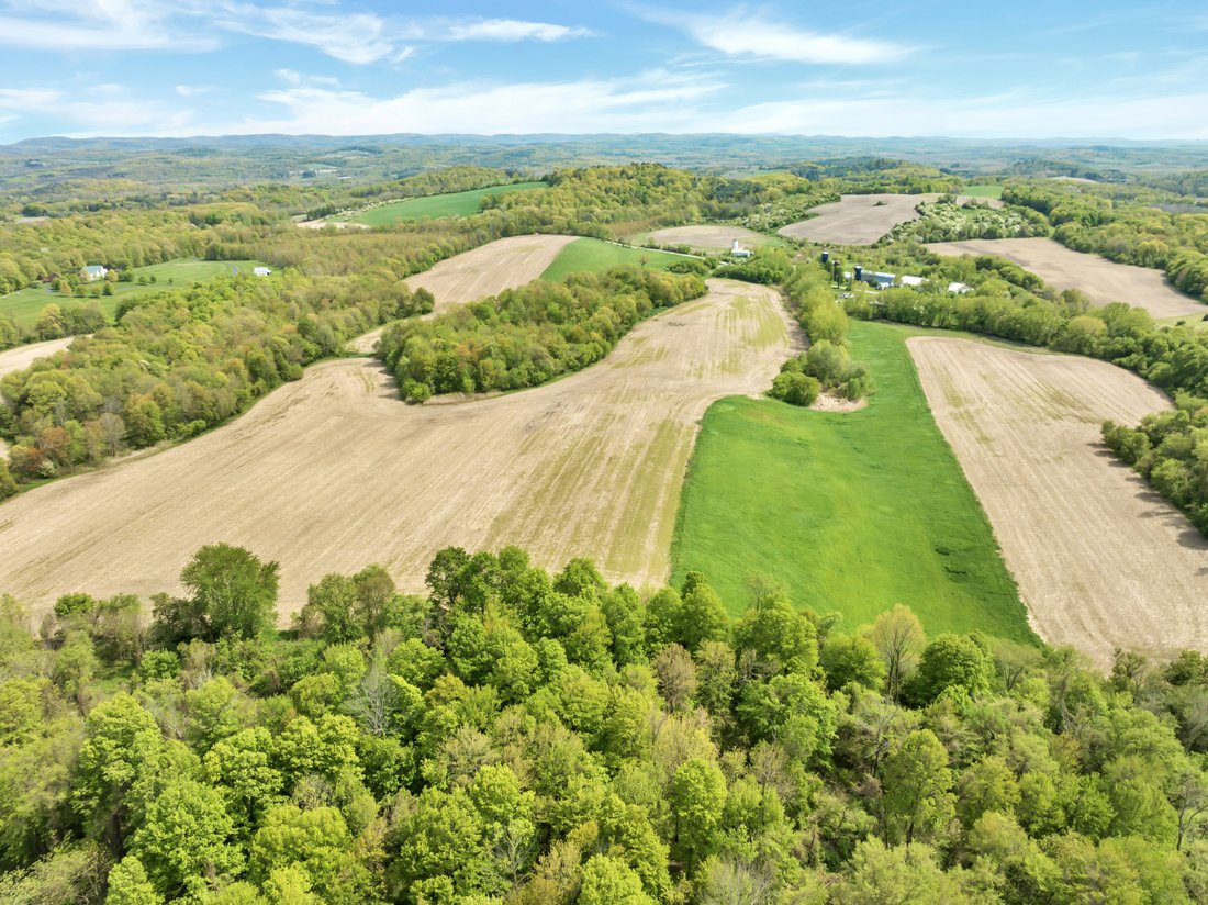 116 Acre Parcel In Chatham In Valatie, New York, United States For Sale