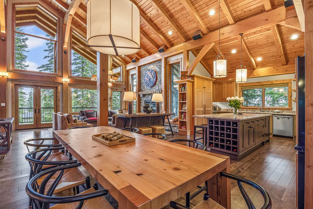 Luxurious Leed Gold Chalet In Golden, British Columbia, Canada For Sale