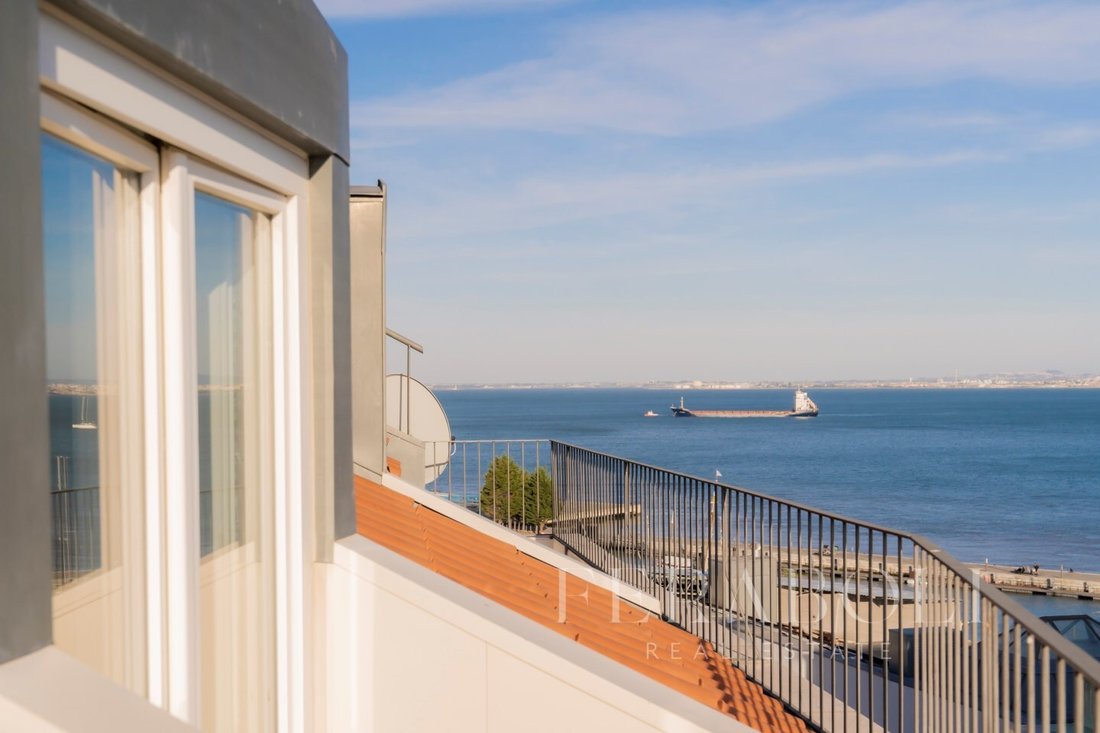 Penthouse in Santa Maria Maior, Lisbon, Portugal 2 - 12815080