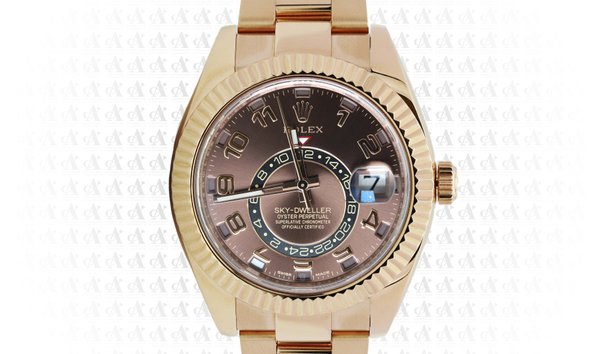 Rolex Sky-Dweller in Gold, M336935-0001