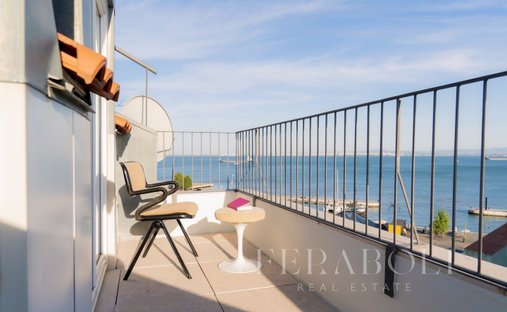 Penthouse in Santa Maria Maior, Lisbon, Portugal 1